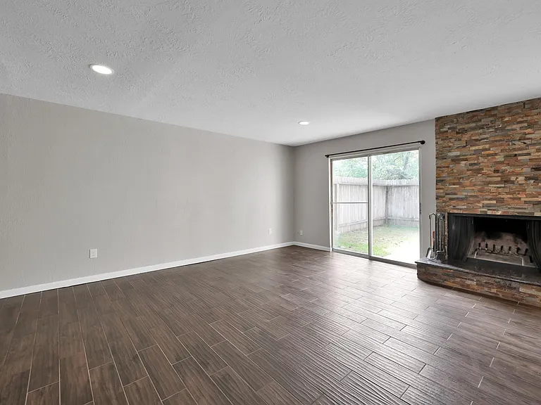 12311 Glenview Dr — Photo 8
