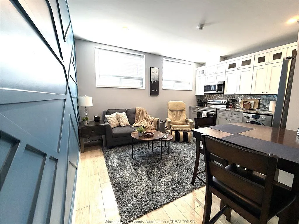 Building Photo - 477 Pelissier St #6