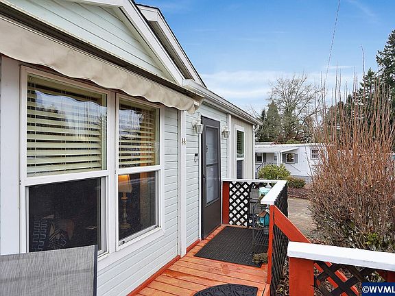4th image of 2655 NW Highland Dr Unit 44