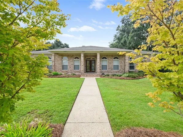 5613 Regency Oaks Dr S, Mobile, AL 36609