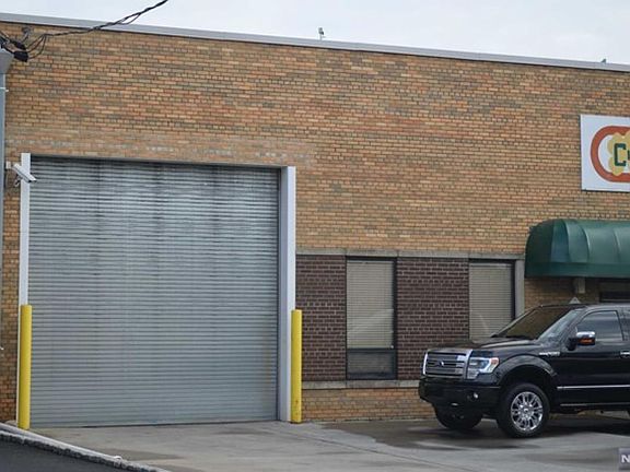 2nd image of 96 McKinley St