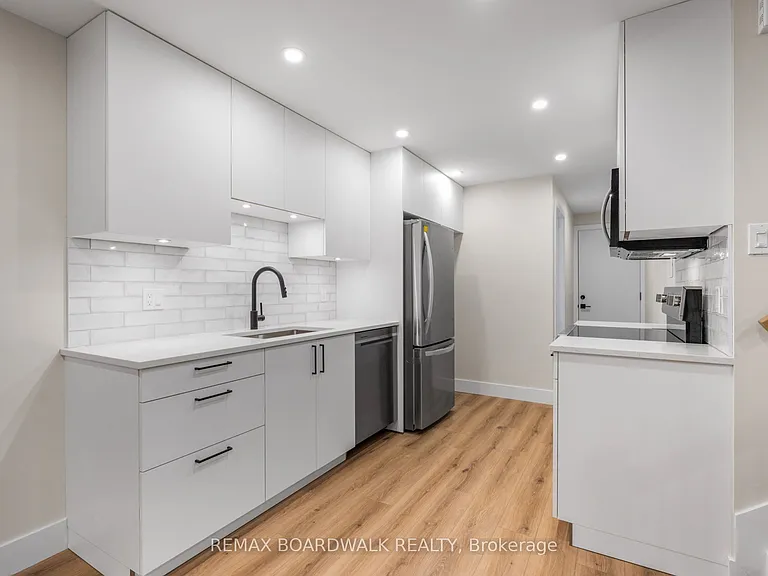 1348 Avenue Q #B — Photo 10