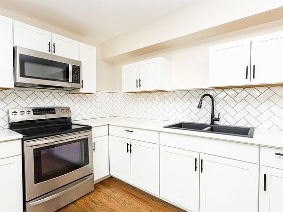 5th image of 804 Grandview Ave #A