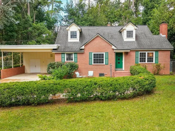 1318 W Indian Head Dr, Tallahassee, FL 32301