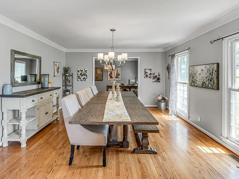 9503 Inavale Ln — Photo 8
