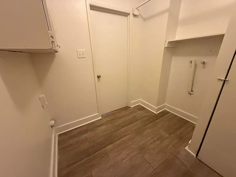 2307 Lake Louise Dr — Photo 10