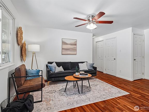 4th image of 17605 SE 267th Place