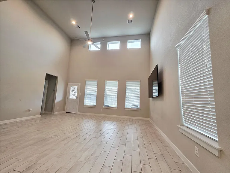13022 Mid Stocket Dr — Photo 6