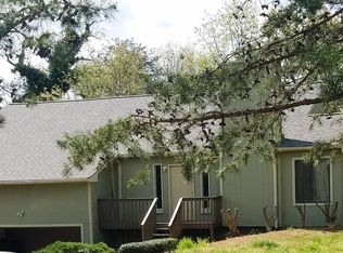 2213 Papp Dr, Gainesville, GA 30506