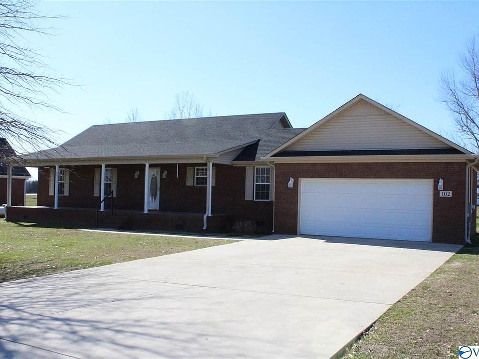 1st image of 102 Blue Water Dr