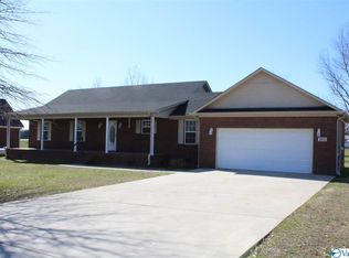102 Blue Water Dr, Hazel Green, AL 35750