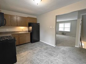 63-67 Hummel Ave