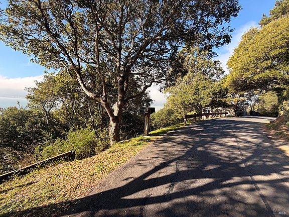 3rd image of 10 Cliff Rd