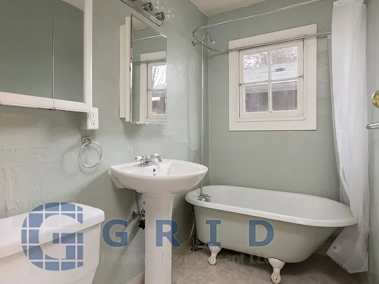 3929 N Albina Ave — Photo 10