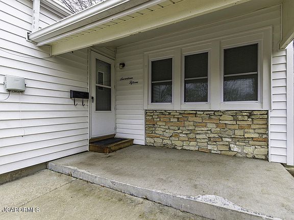 5th image of 1715 Payne Dr