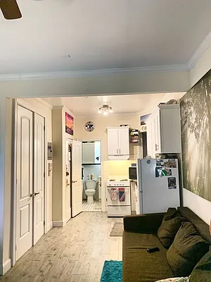 Rented by United Realty Equities | media 11