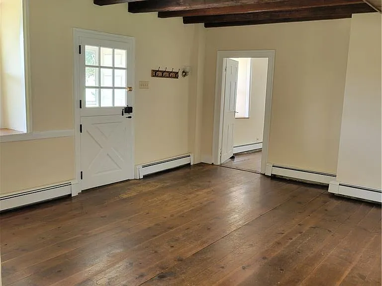 8047 Yeakel Rd — Photo 4
