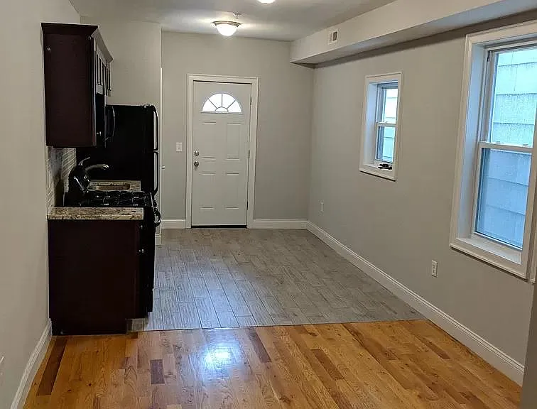 124 Union St #1 — Photo 1
