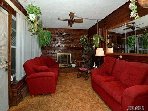 3rd image of 45 E 13th St
