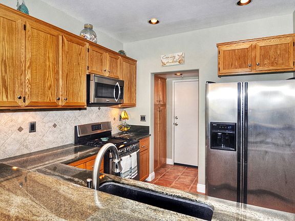 4th image of 125 Trofello Ln