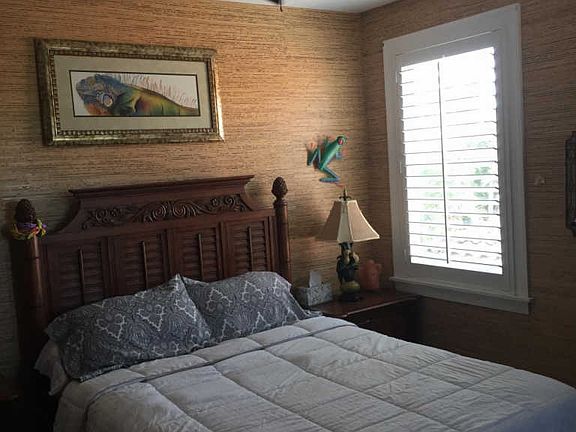 4th image of 308 SW Harbor View Dr