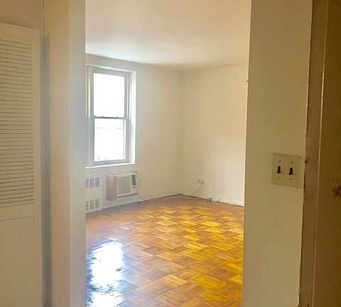 3rd image of 2355 E 12th St APT 2V