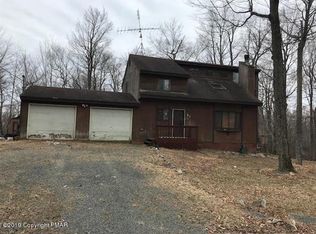 2473 Hidden Ln, Tobyhanna, PA