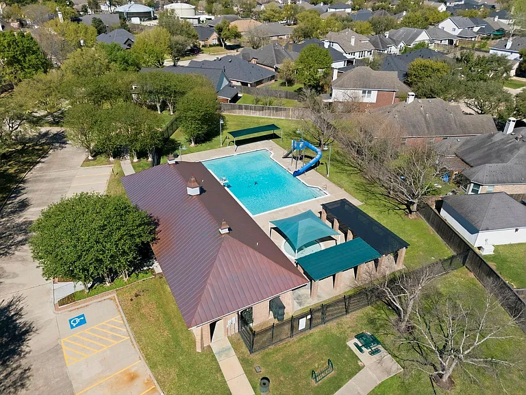 17215 Fernchase Ct — Photo 35