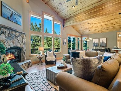 12451 Falcon Point Pl, Truckee, CA, 96161