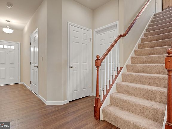 5th image of 1312 Woodcrest Ct