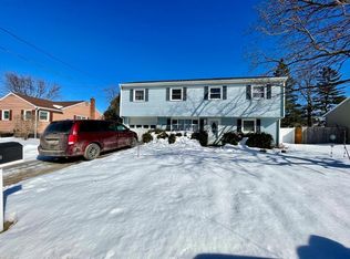 38 Lakeshore Dr, Plattsburgh, NY 12901