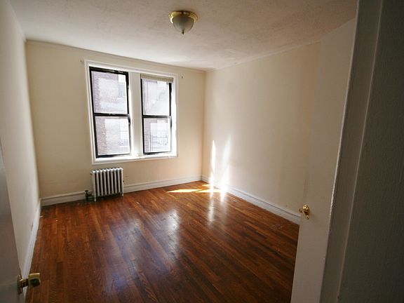 3rd image of 4334 49th St APT 3B