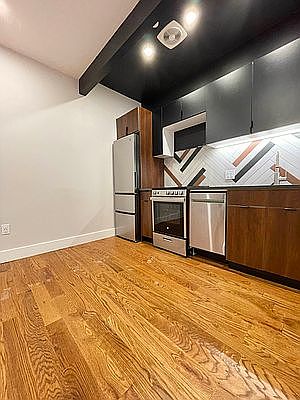 1st image of 600 Myrtle Ave #1L