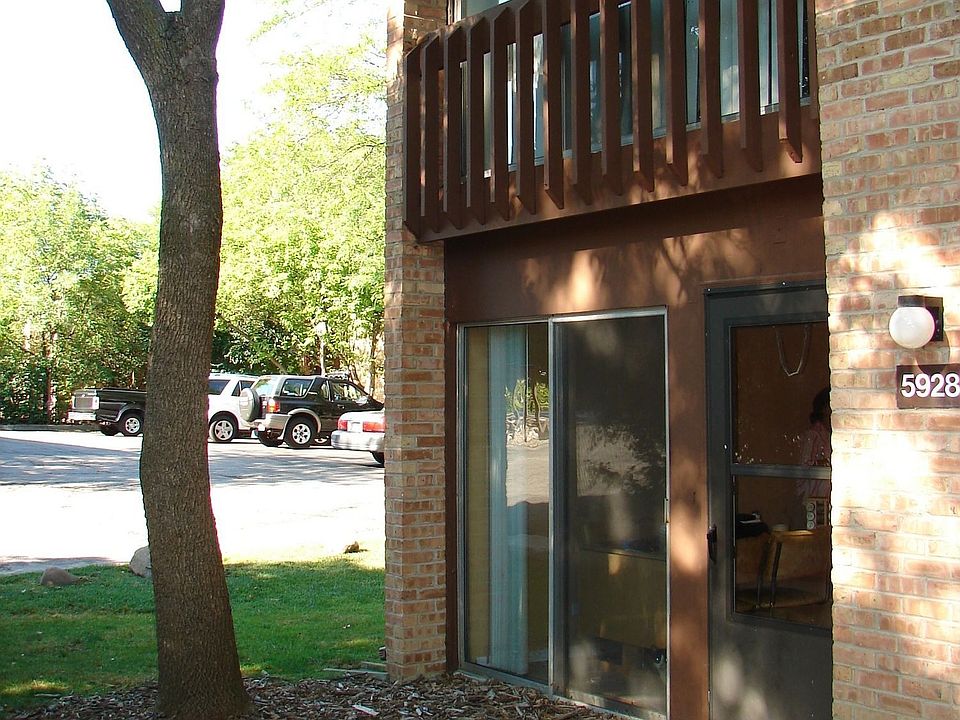 1st image of 5928 Meadow Dr