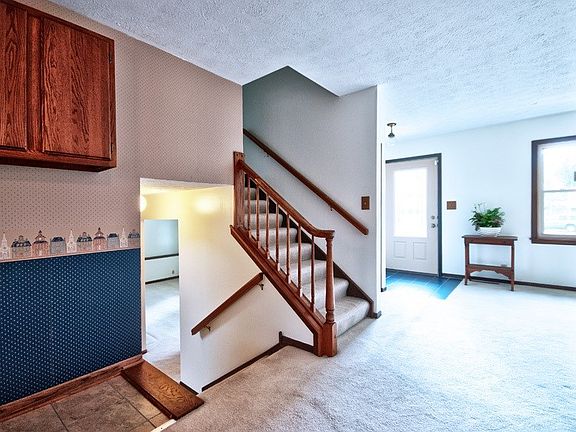 2nd image of 23235 Castlewood Ct