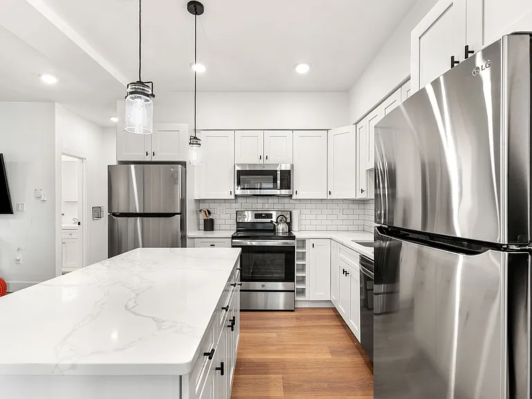 141 Hillside St #1 — Photo 14