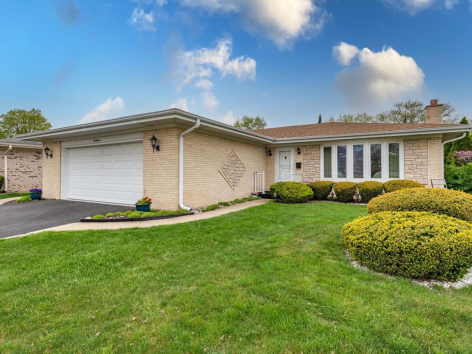 1st image of 1016 S Beechwood Dr