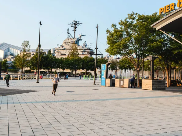 431 West 37th Street image 25 of 37