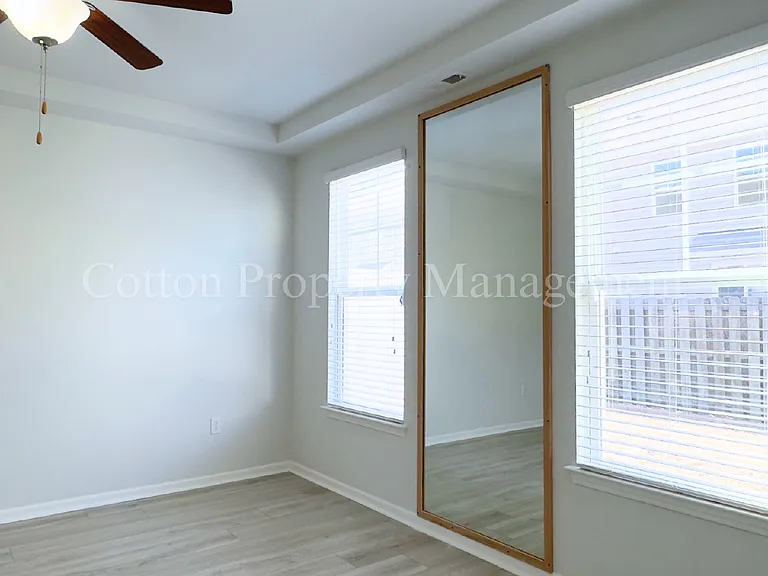 7313 Chipley Dr — Photo 14