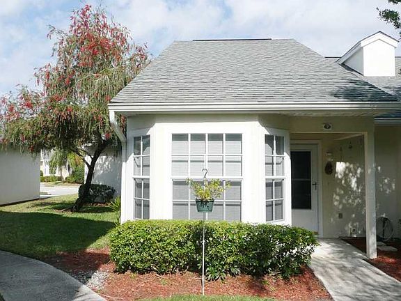 2nd image of 1810 Waterford Dr APT 7