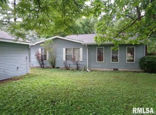 304 E Elm St, Loami, IL 62661
