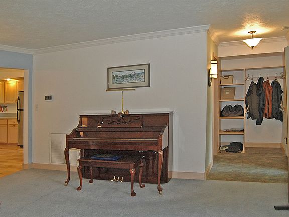 4th image of 1564 Wildflower Way