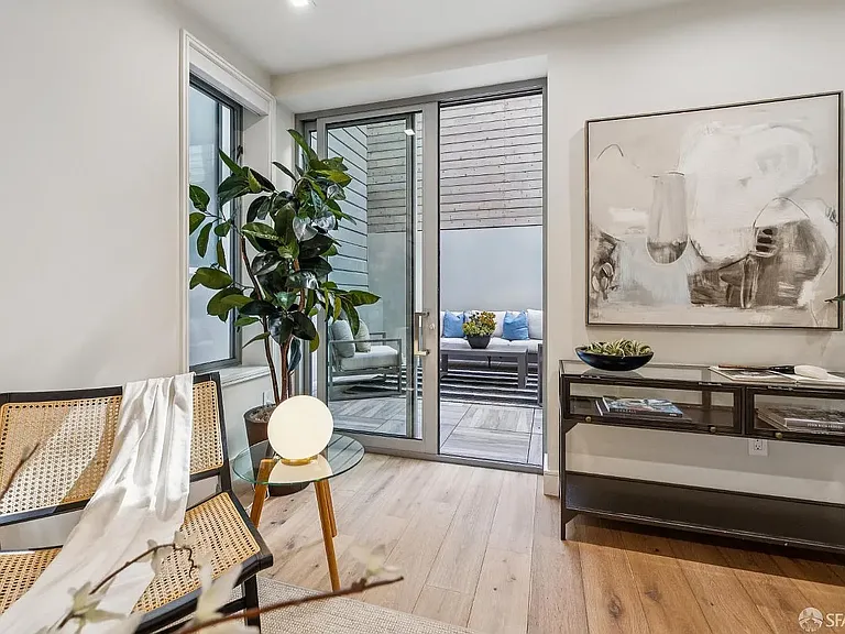 1259 Clay St — Photo 17
