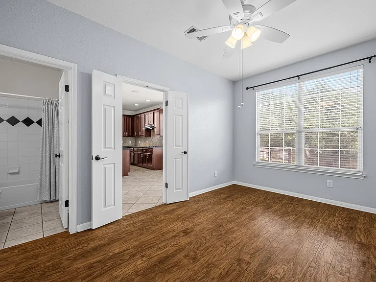 11905 Lake Stone Dr — Photo 20