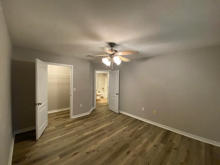 1810 Twin Pine Blvd — Photo 33