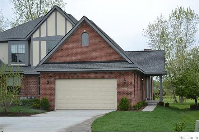 1st image of 107 Sandhills Ln #1