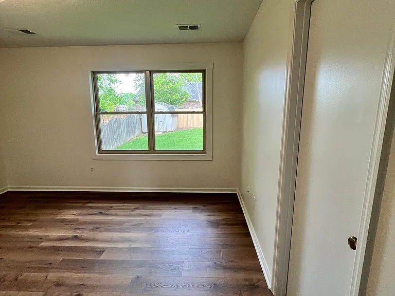 1632 Claywood Ct — Photo 13