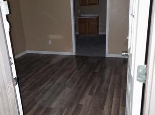 1010 Solomon Dr, Commerce, TX 75428