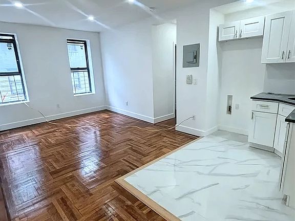 5th image of 85 Clarkson Ave APT 5