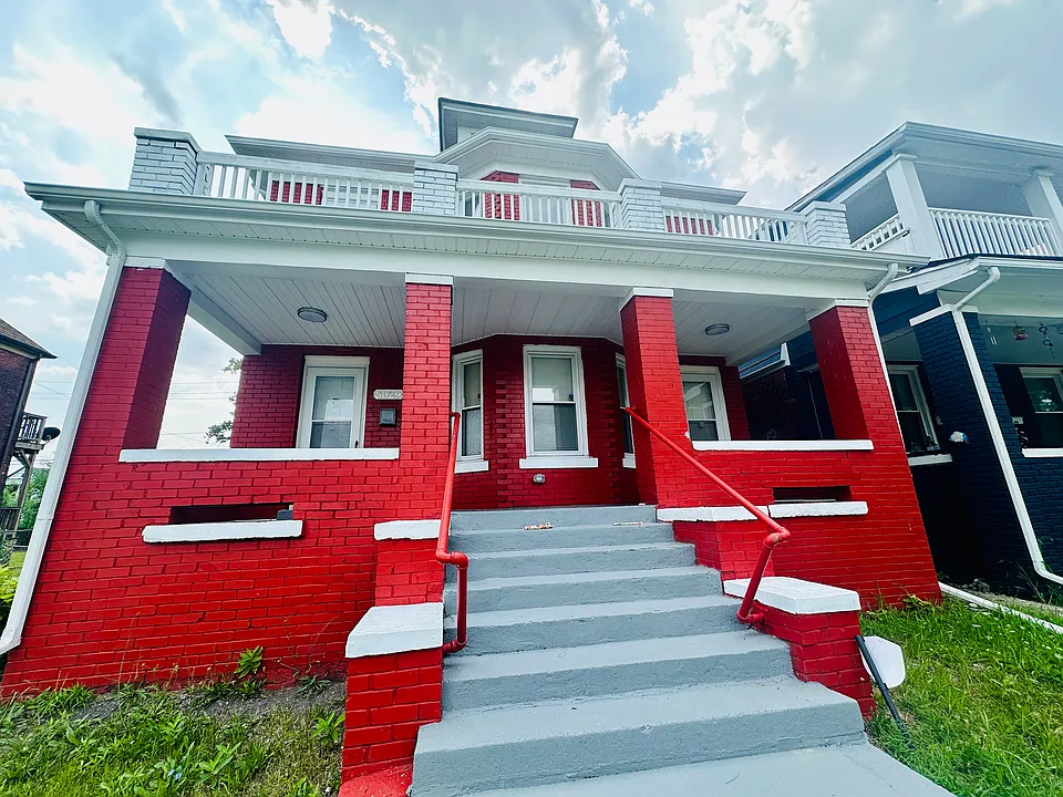 3029 Van Dyke St